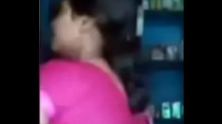 famous desi aunty boob show 1st time