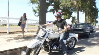 Teen Brunette Hot babe Gets Pounded By Her New Neighbor